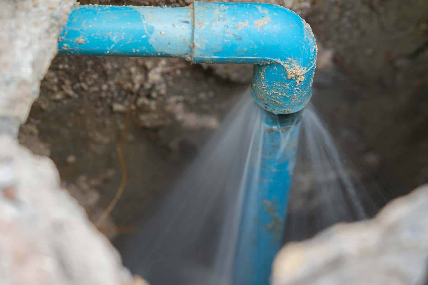 What to Do When a Pipe Bursts